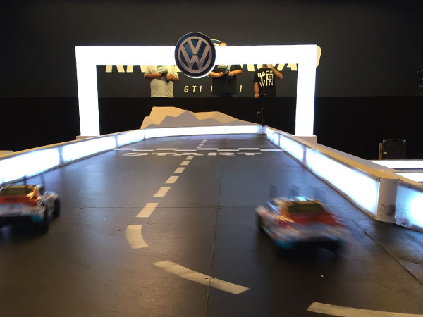 Video Streaming VW Rival Road